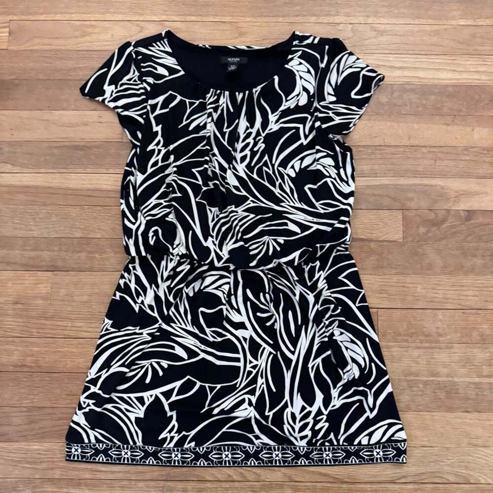 Alfani Women's Black White Floral Mini A-line Dress - Size P/S
b81